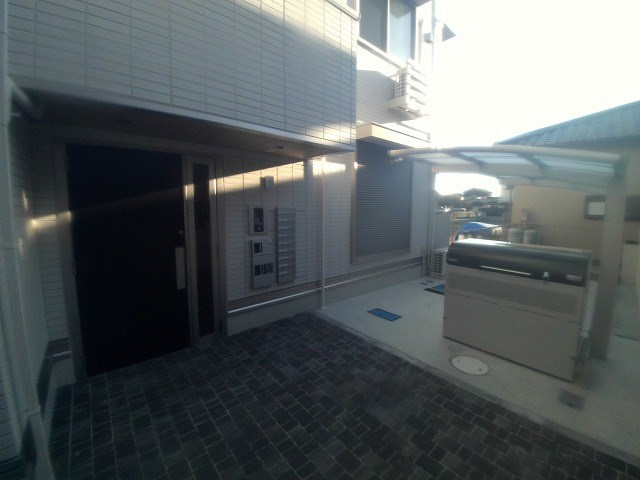 LES　ENS　FAMIIAUX　Mのその他