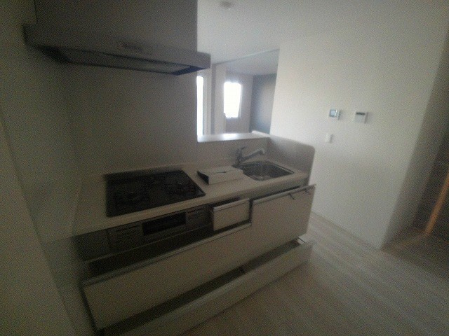 LES　ENS　FAMIIAUX　Mのキッチン