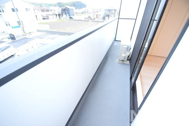 【バルコニー】 | 落ち着いた時間を過ごせるバルコニーです