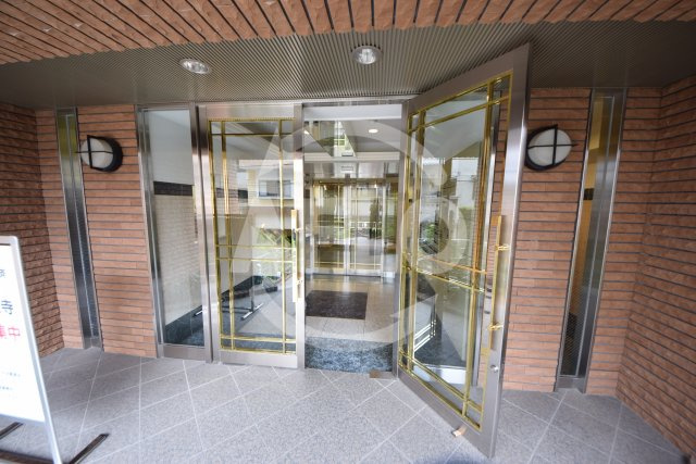 ハイツ天王寺1号館　五条小学校のエントランス|ハイツ天王寺1号館　エントランス