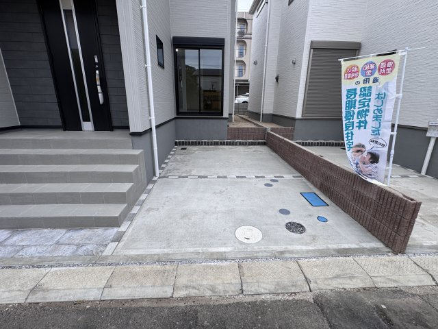 流山市富士見台１丁目新築戸建【新川小学校：8分】の駐車場|1号棟駐車スペース