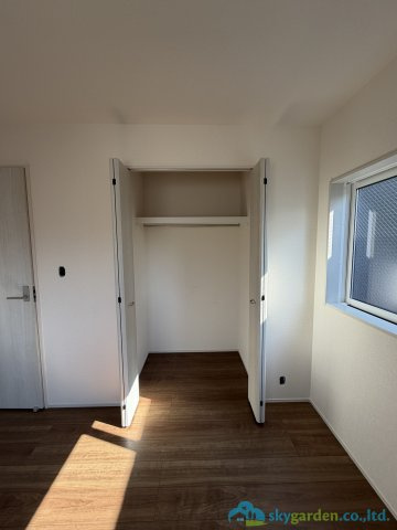 厚木市愛名　新築戸建　全3棟2号棟の収納