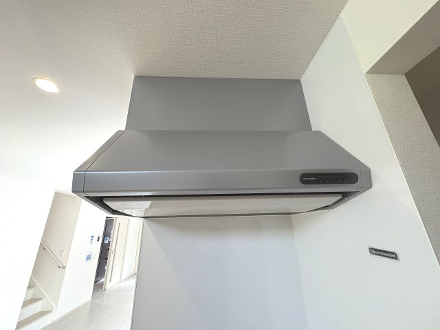 【キッチン】 | 福岡市南区曰佐1丁目2期　1号棟（全2棟）【仲介手数料無料・0円】 | 施工例。施工例は完成時と異なる場合があります。
