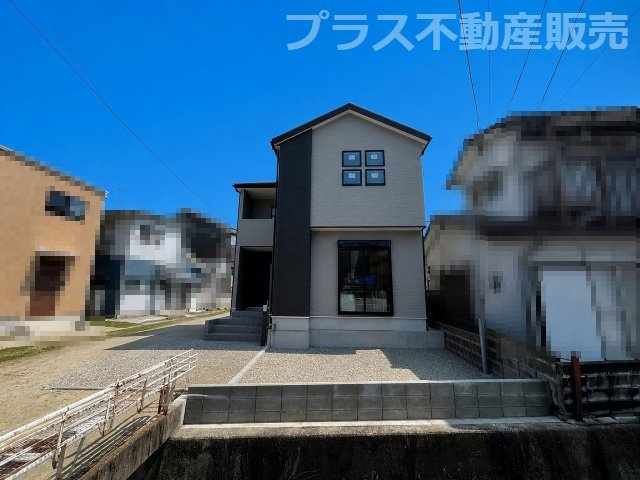 【外観】 | 福岡市南区曰佐1丁目2期　1号棟（全2棟）【仲介手数料無料・0円】 | 現地写真。プラス不動産販売なら、現場の全ての棟をまとめてご見学頂けます。