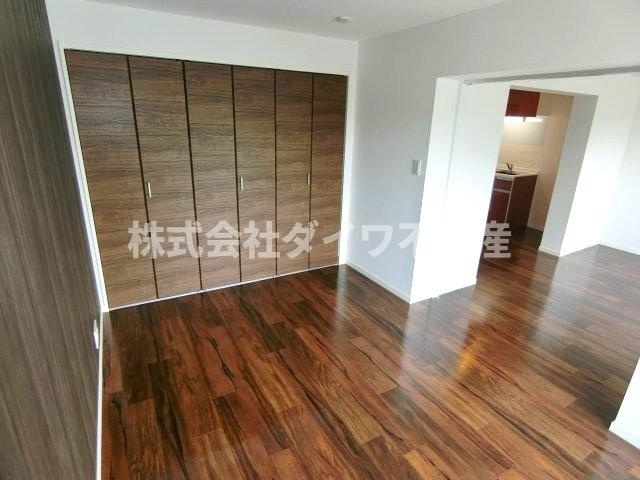 サンヒル上地の洋室|南側洋室