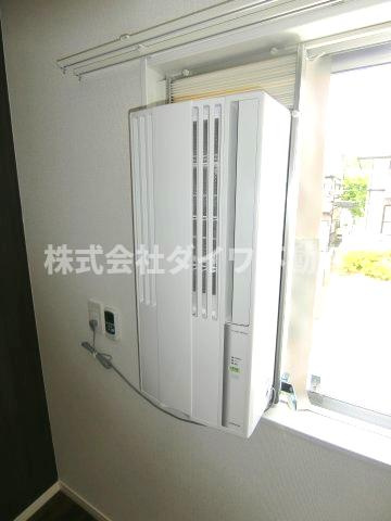 サンヒル上地のその他|北側洋室窓用冷房