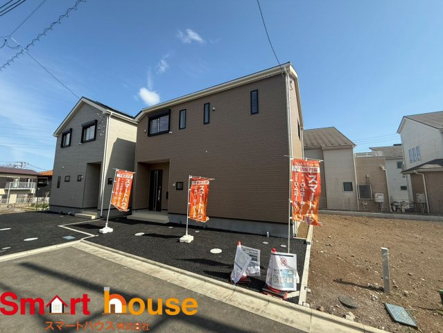 東村山市秋津町　新築戸建の前面道路含む現地写真