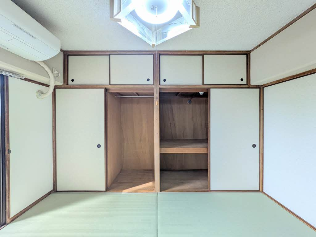 真締川ハイツの和室|モニター付きインターホン