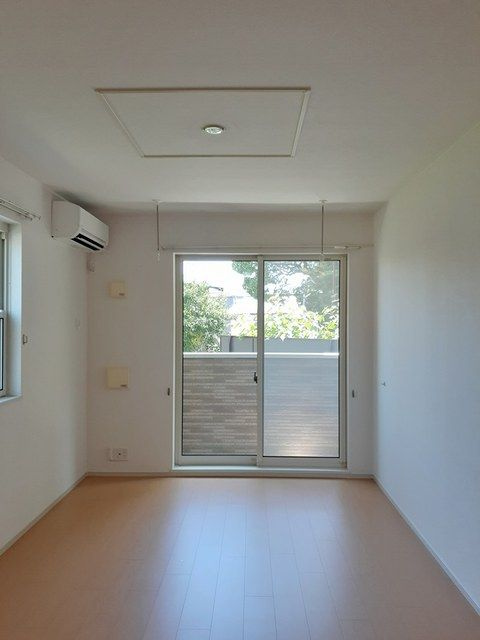 ルミエールＭの居間・リビング