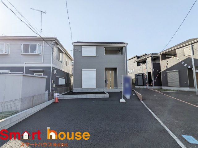 相模原市中央区上溝第138　新築全4棟の外観|オシャレな外観は、人の目を引くだけではなく自慢したくなりますね！植木を置いたりアレンジは、自由です。自分の好みに仕上げましょう♪