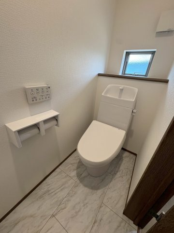 垂水区南多聞台５丁目　新築戸建てのトイレ|清潔感のあるトイレです