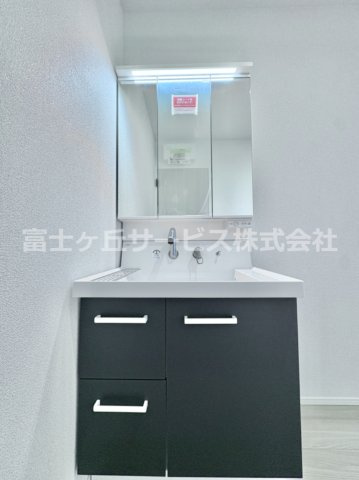 【独立洗面台】 | 豊橋市二川町 新築一戸建て 4号棟 | 朝の支度にも助かる、独立の洗髪洗面化粧台