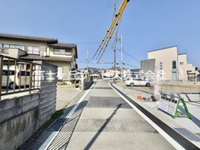 【前面道路含む現地写真】 | 豊橋市二川町 新築一戸建て 4号棟 | 前面道路含む現地写真です
