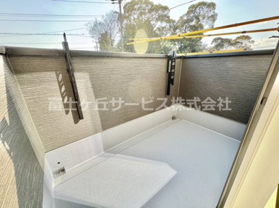 【バルコニー】 | 豊橋市二川町 新築一戸建て 5号棟 | バルコニーからの眺めを楽しみながら食事をしませんか
