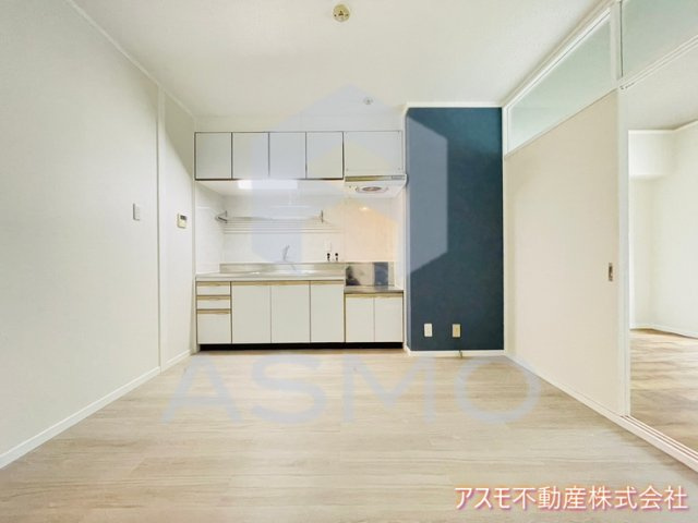 【居間・リビング】 | ヒルブリッジヒル No.2 | 同マンション別部屋　参考写真