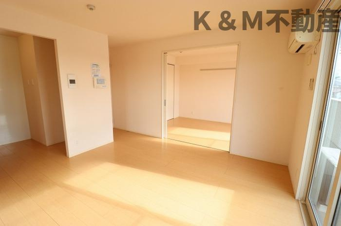 ルーエ　Ａの居間・リビング|おしゃれなリビングです