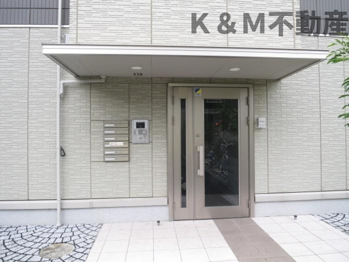 ルーエ　Ａのエントランス|落ち着いたエントランスです