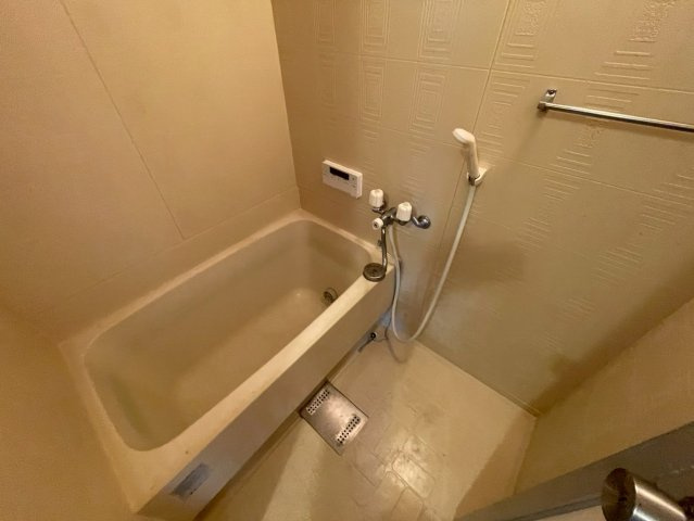 栄マンションの浴室