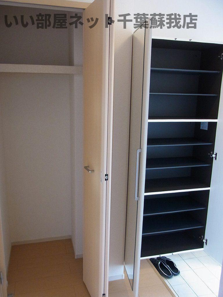 カルム　おゆみ野の玄関|明るい玄関です