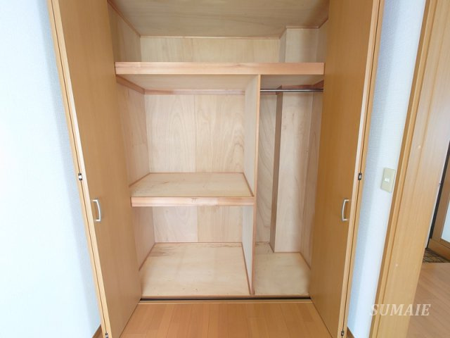 高砂マンションの収納|クローゼットです☆
