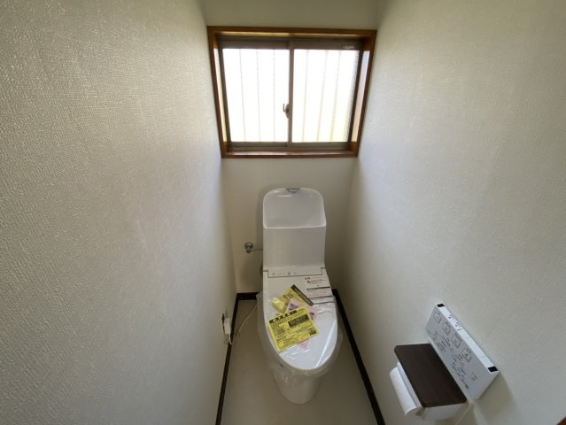 富里市十倉　中古戸建のトイレ
