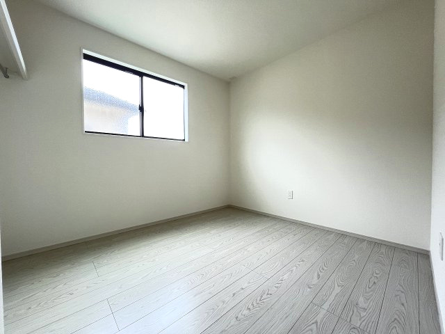 【子供部屋】 | 福岡市南区寺塚2丁目1期　1号棟（全2棟）【仲介手数料無料・0円】 | 施工例。施工例は完成時と異なる場合があります。