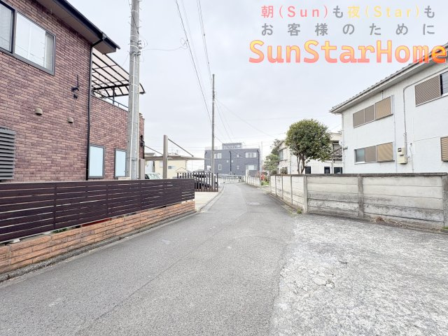 【サンスターホーム】あきる野市草花　期間限定現況販売の前面道路含む現地写真