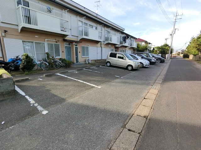 【駐車場】