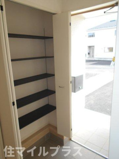 【玄関】 | 二本松市油井新築一戸建て12棟 | ゆったりとした玄関です