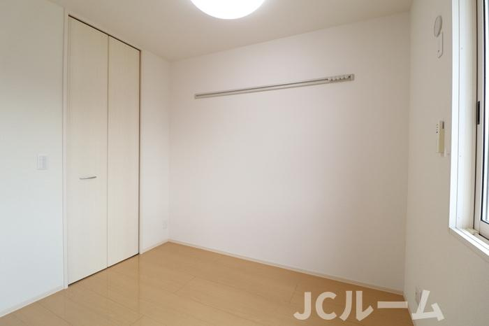 スタイリッシュ リバーの洋室|同間取りの別の部屋の写真です