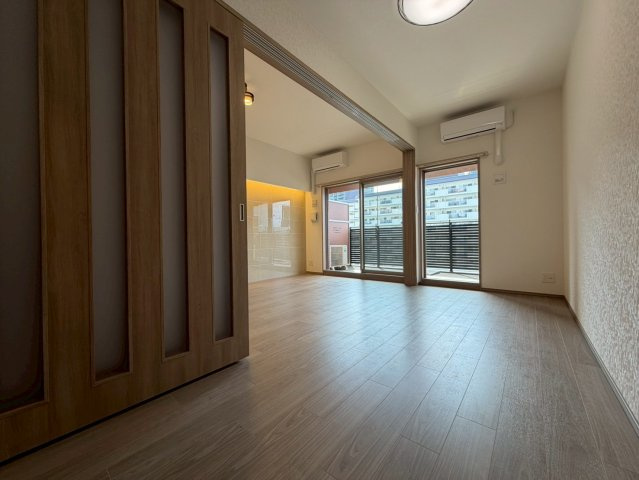 プレジオ梅田の洋室