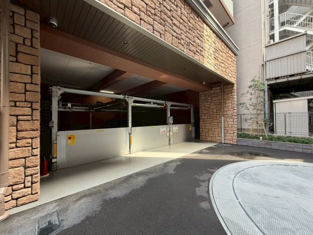 プレジオ梅田の駐車場
