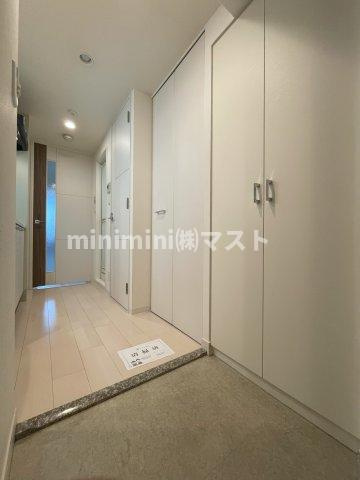 大阪市中央区常盤町２丁目の賃貸マンションの玄関