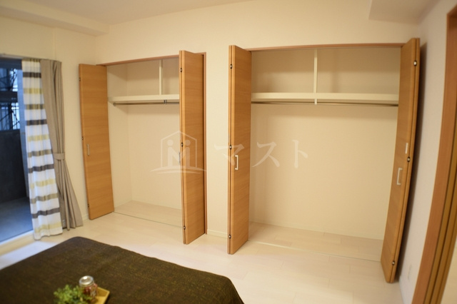 大阪市中央区南船場１丁目の賃貸マンションの収納
