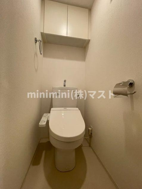 大阪市中央区内久宝寺町３丁目の賃貸マンションのトイレ
