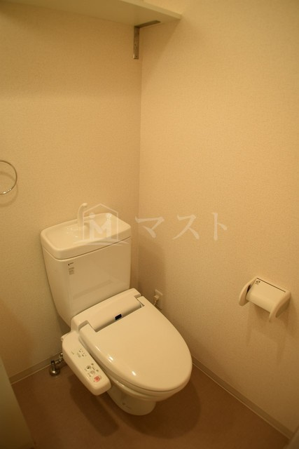 大阪市中央区日本橋１丁目の賃貸マンションのトイレ