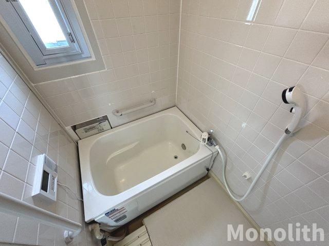 鶴山台59号棟の浴室