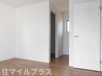 【洋室】 | 二本松市油井新築一戸建て2棟 | 広々とした洋室です