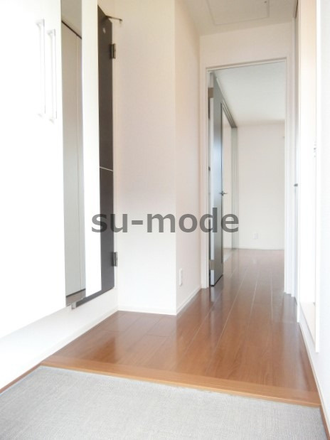 ルージュブリエの玄関