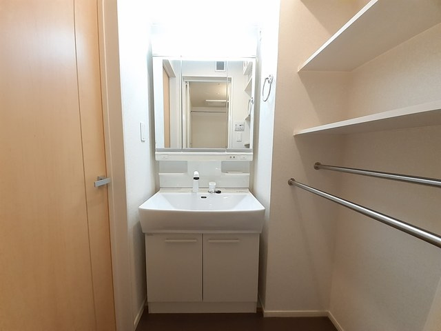 マルベールの独立洗面台|洗面所