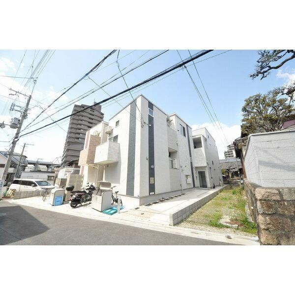 プランドルアムール江坂の外観