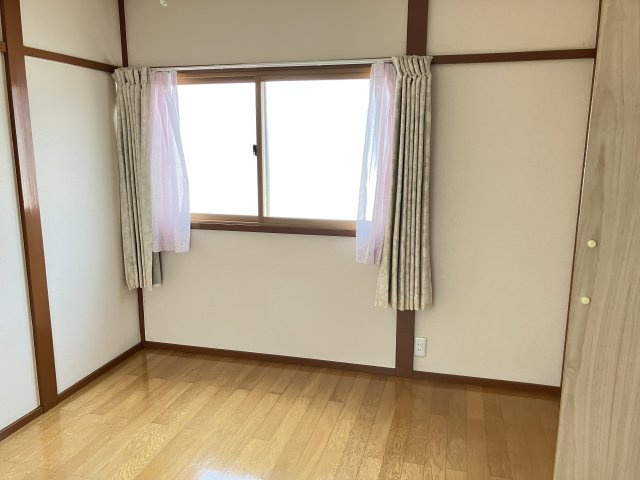 カルムメゾネット東棟の収納