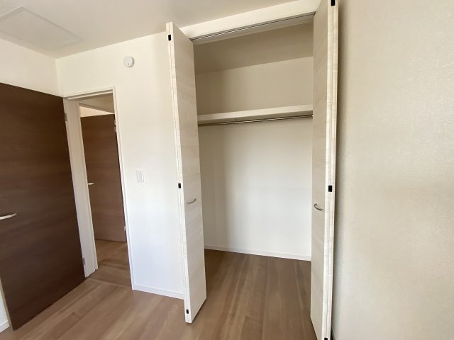 【収納】 | 福岡市東区舞松原5丁目　2号棟（全2棟）【仲介手数料無料・0円】 | 施工例。施工例は完成時と異なる場合があります。