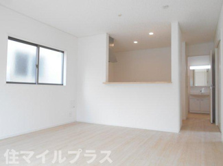 【居間・リビング】 | 二本松市郭内2丁目新築一戸建て6棟 | 居間です