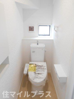 【トイレ】 | 二本松市郭内2丁目新築一戸建て6棟 | 落ち着いた色調のトイレです