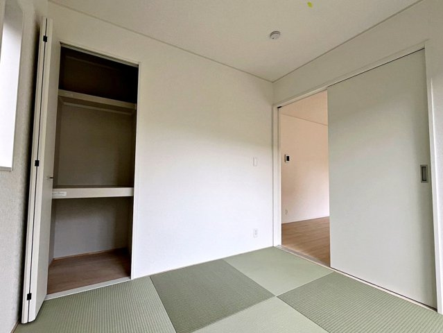 新築戸建・新築建売　二本松市郭内第5　二本松北小・二本松第一中の和室|リビングのすぐ隣にあるのでお子様のお昼寝や遊び場として最適！
