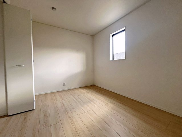 新築戸建・新築建売　二本松市郭内第5　二本松北小・二本松第一中の洋室|落ち着きのある空間で自分だけのプライベートな時間をお過ごしください！