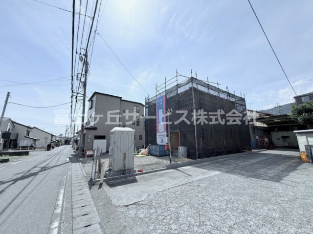 【外観】 | 静岡市清水区由比北田 新築一戸建て | 現在建築中の外観画像です。ご内覧は同じメーカーの完成物件へご案内いたしますので、いつでもご相談ください！