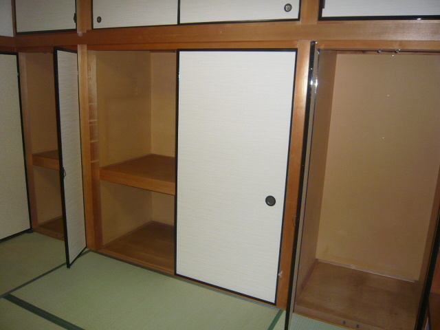 清水町戸建の和室|2階和室 押入