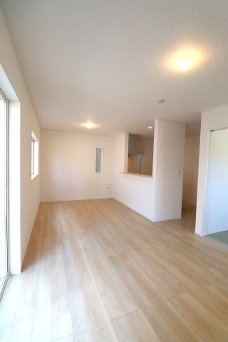 宮ノ陣5丁目新築戸建の居間・リビング